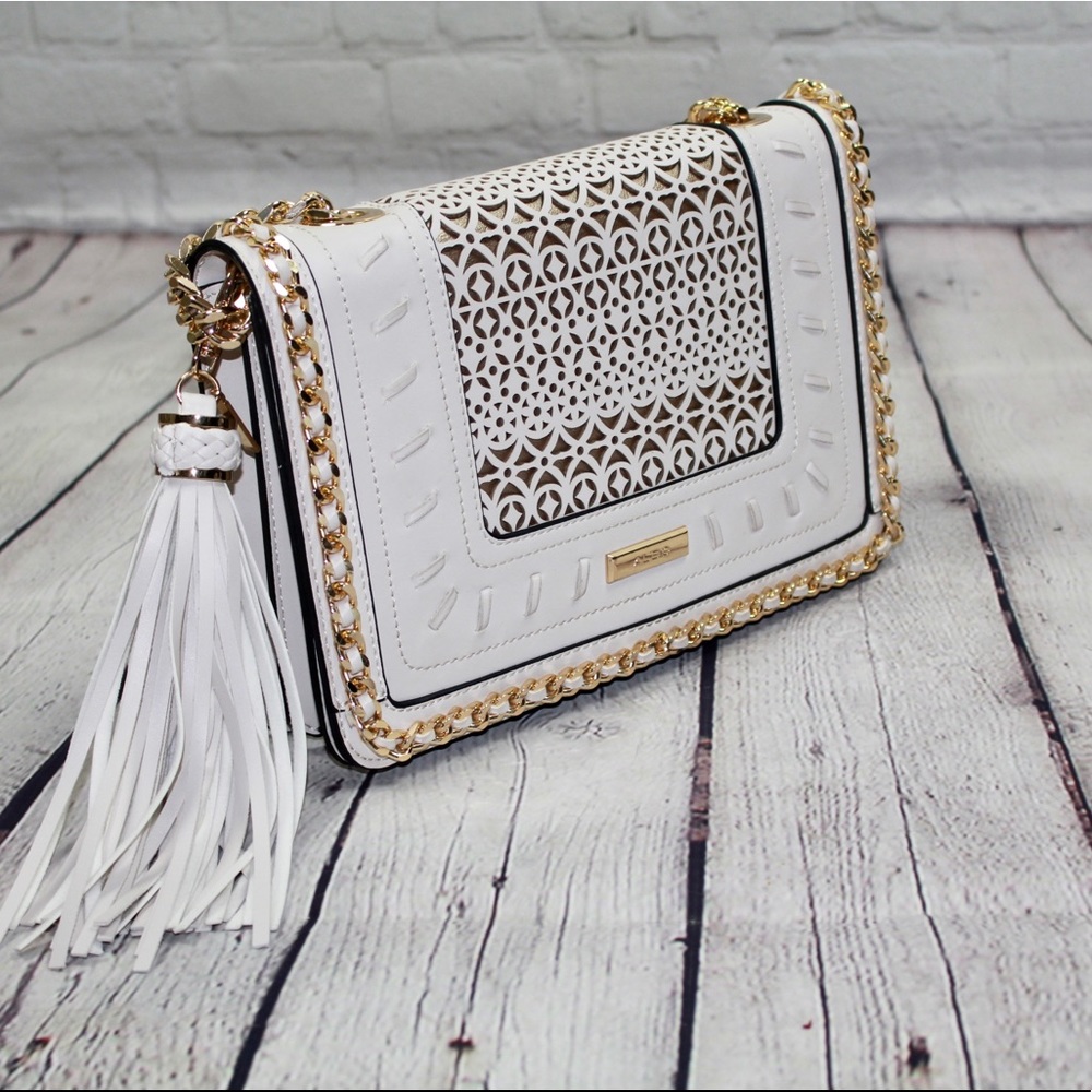 Crossover handbag